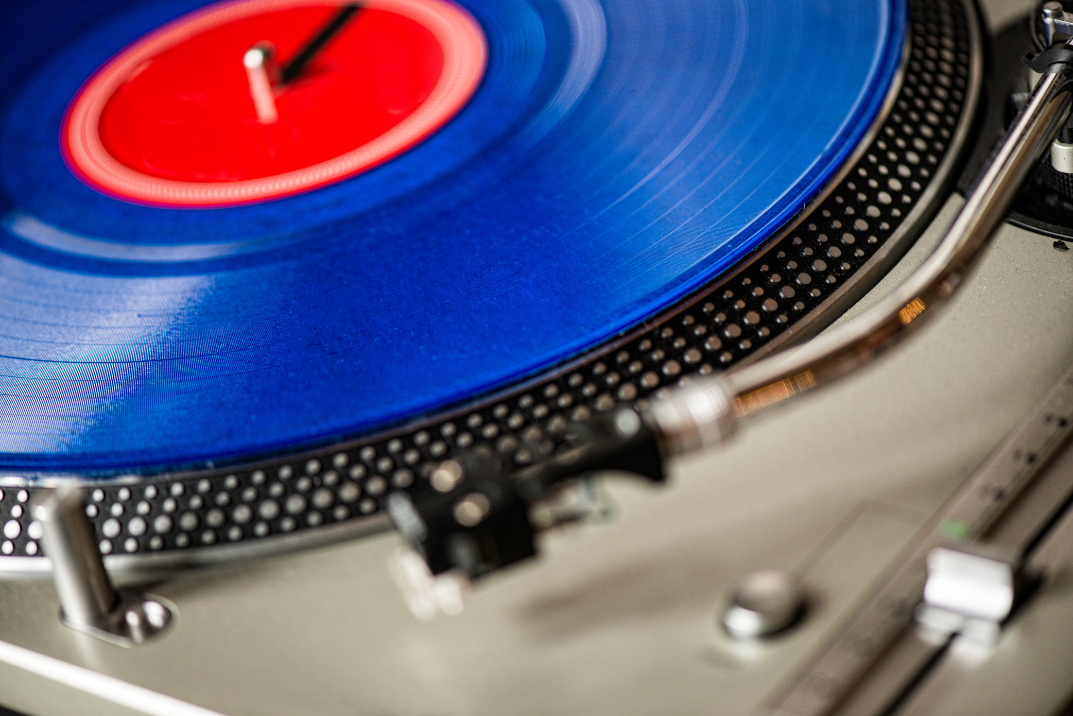 DJ turntable